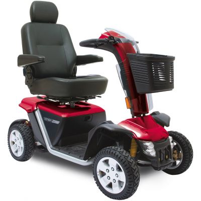 Scooter elettrico rosso con sedile e cestino nero.